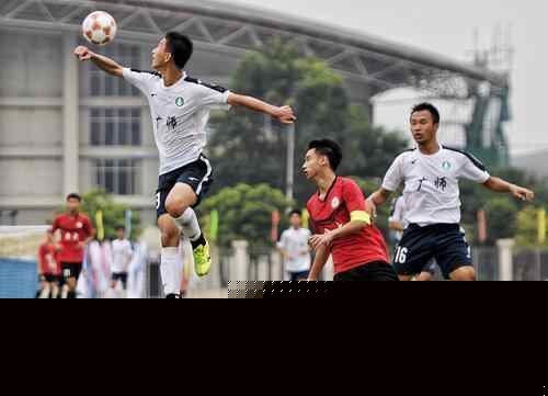 卡拉格：维尔茨倒地够不上点球，但国米球员拉拽球衣留下把柄（卡拉格称维尔茨倒地难判点，国米球员拽衣留下把柄）