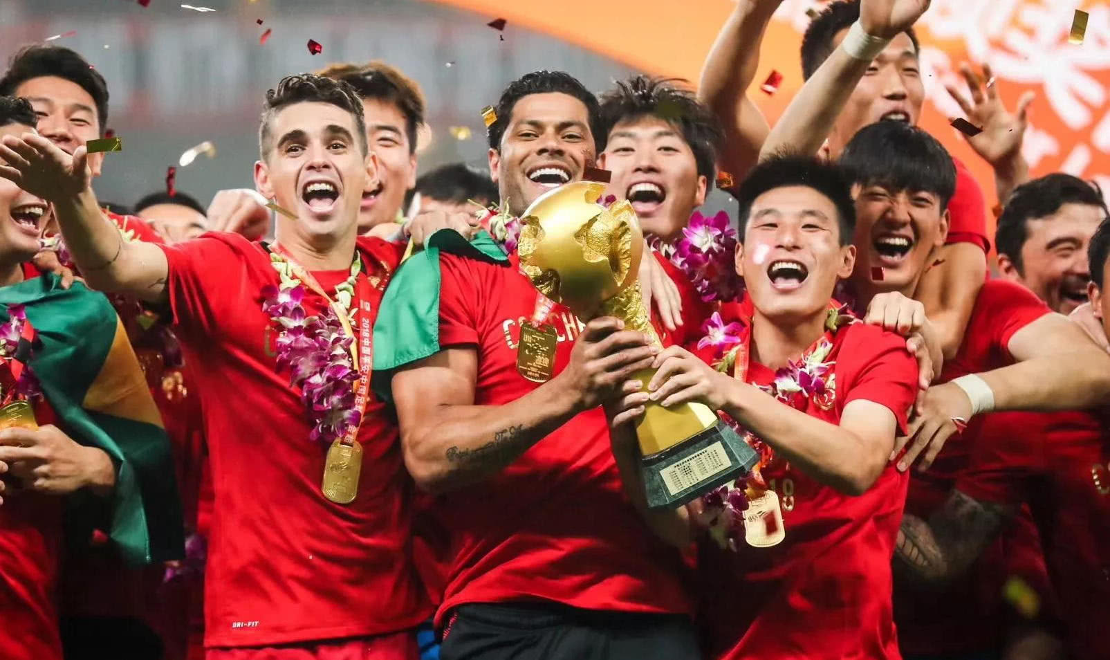 鲁尼：凯恩是英格兰历史最佳，他让我联想起C罗在曼联（鲁尼称凯恩英格兰史上最佳：让我想起曼联时期的C罗）