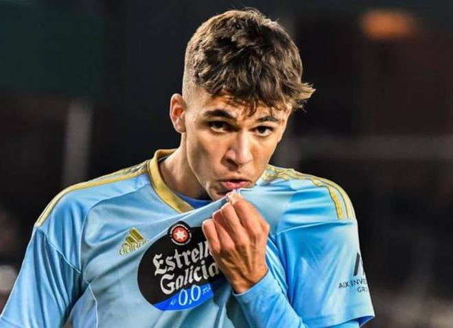 卡尔：如果我继续这样踢下去，当然是可以达到梅西那个水平的（卡尔自信表态：维持这种踢法，我有望达到梅西级别）